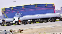 Babu gudu babu ja da baya kan dakon mai kyauta a Nijeriya— Matatar Dangote